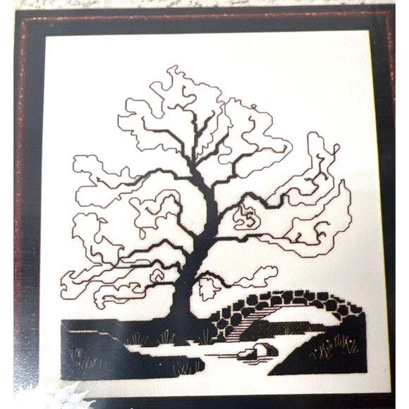 Simply Old-Fashioned Stumpwork Cross Stitch Pattern "Standing Tree" - Picture 1 of 3